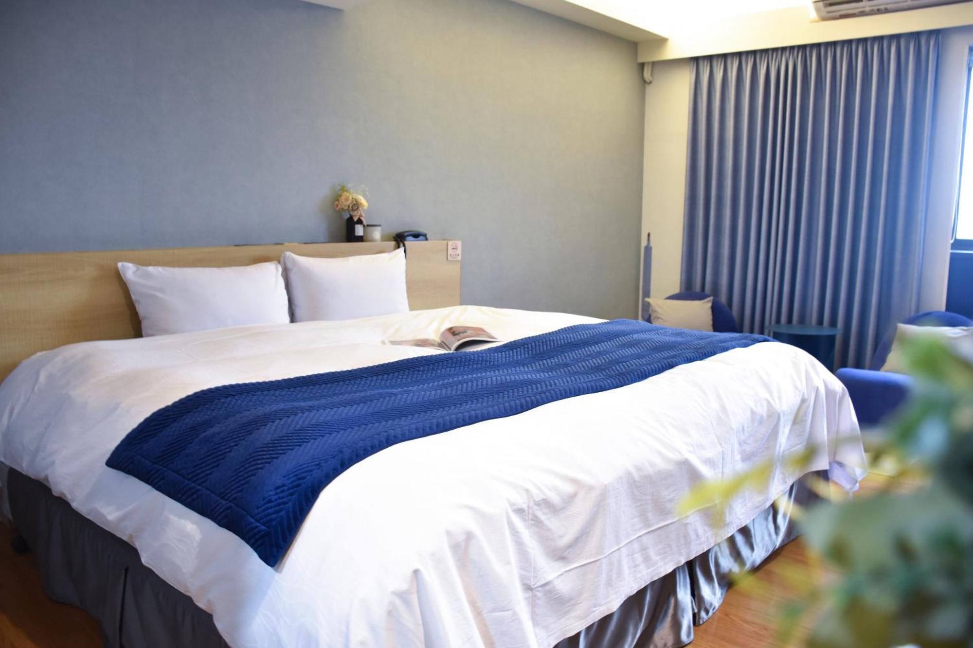 Talmud Hotel Gongyuan Taichung Exterior foto
